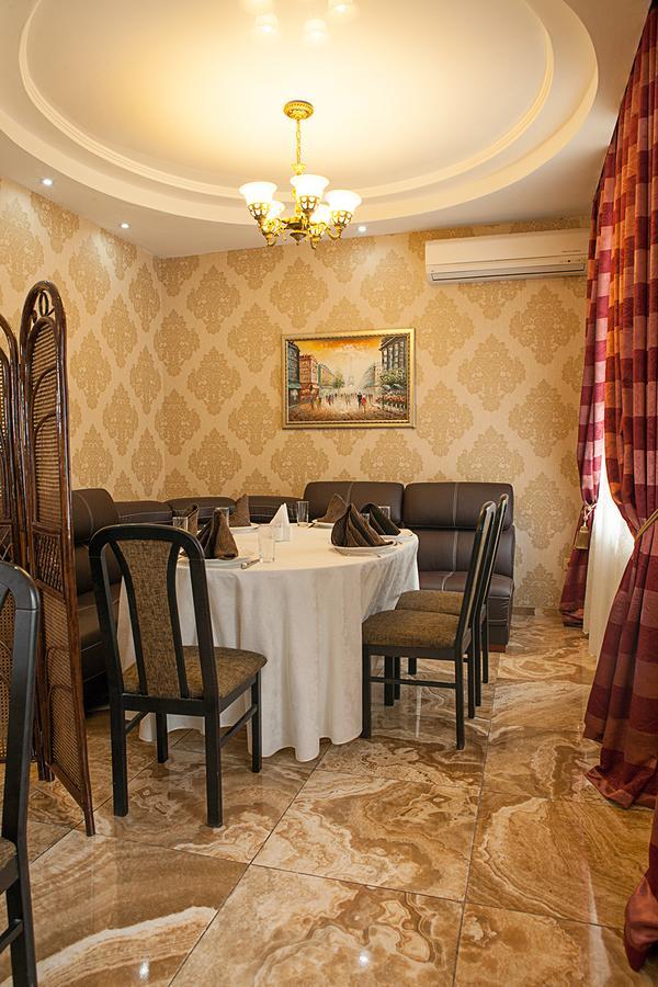 Hotel Topaz Astana Luaran gambar